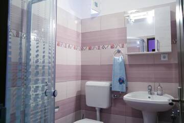 Фото номера Двухместный номер с 1 кроватью Отели типа «постель и завтрак» Casa Doboş г. Кристьян 4