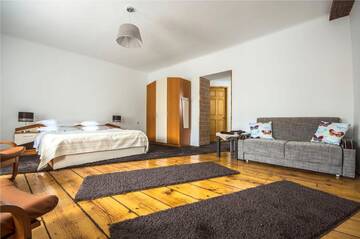 Фото номера Трехместный номер Гостевой дом Neustadt Villa г. Кристьян 5